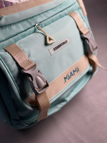 کوله استیکر